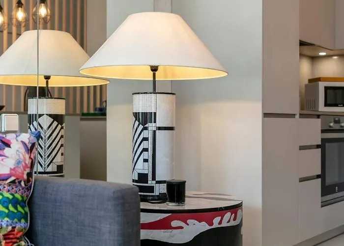 Super Stylish In La Alcazaba - Rdr172